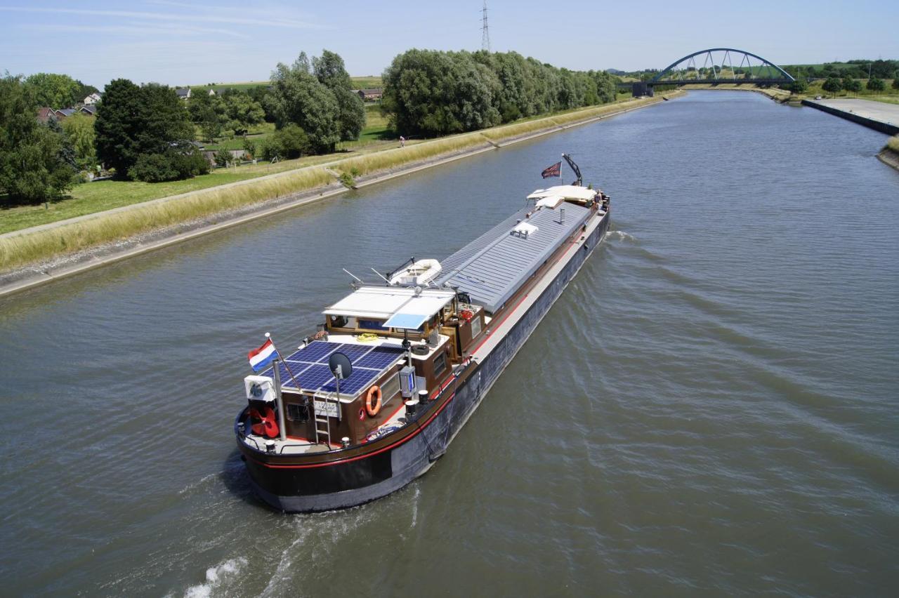Blackpearl Boat&Breakfast Terneuzen Extérieur photo