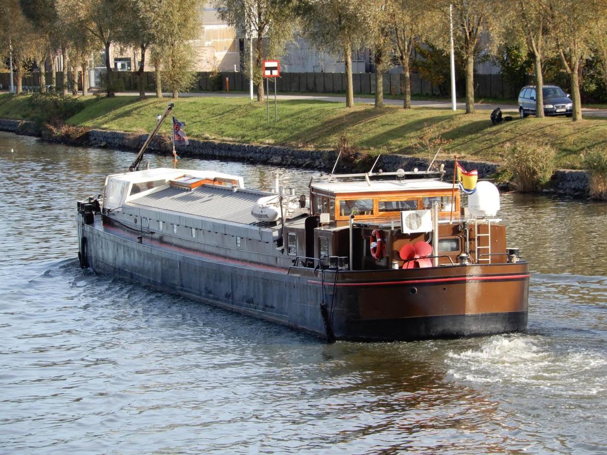 Blackpearl Boat&Breakfast Terneuzen Extérieur photo